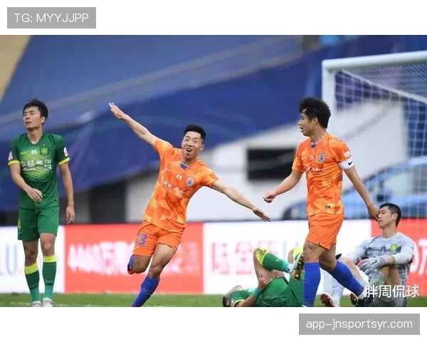 担架入场规则：什么情况下医疗团队能进场？裁判如何判罚？