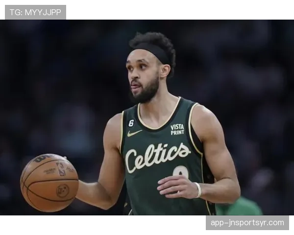 德里克·怀特挡拆频率提升，拉开进攻空间提升三分命中率