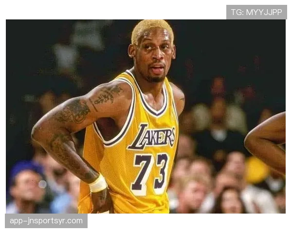 丹尼斯·罗德曼防守对抗乔丹显著提升公牛内线防守强度