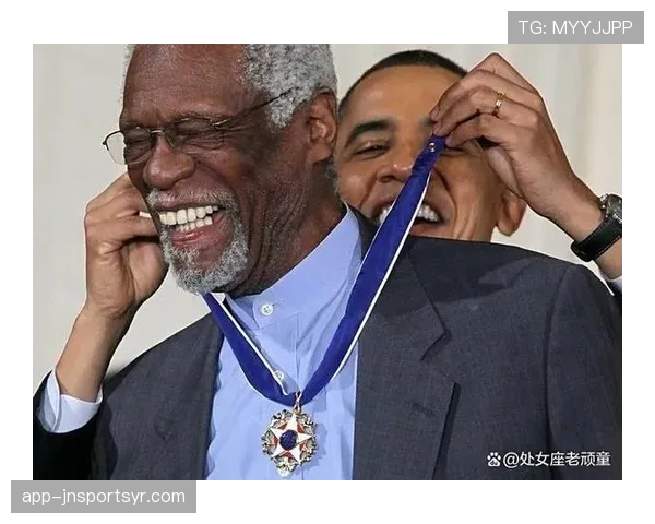 比尔·拉塞尔贴身护框压制张伯伦，冠军影响力更强